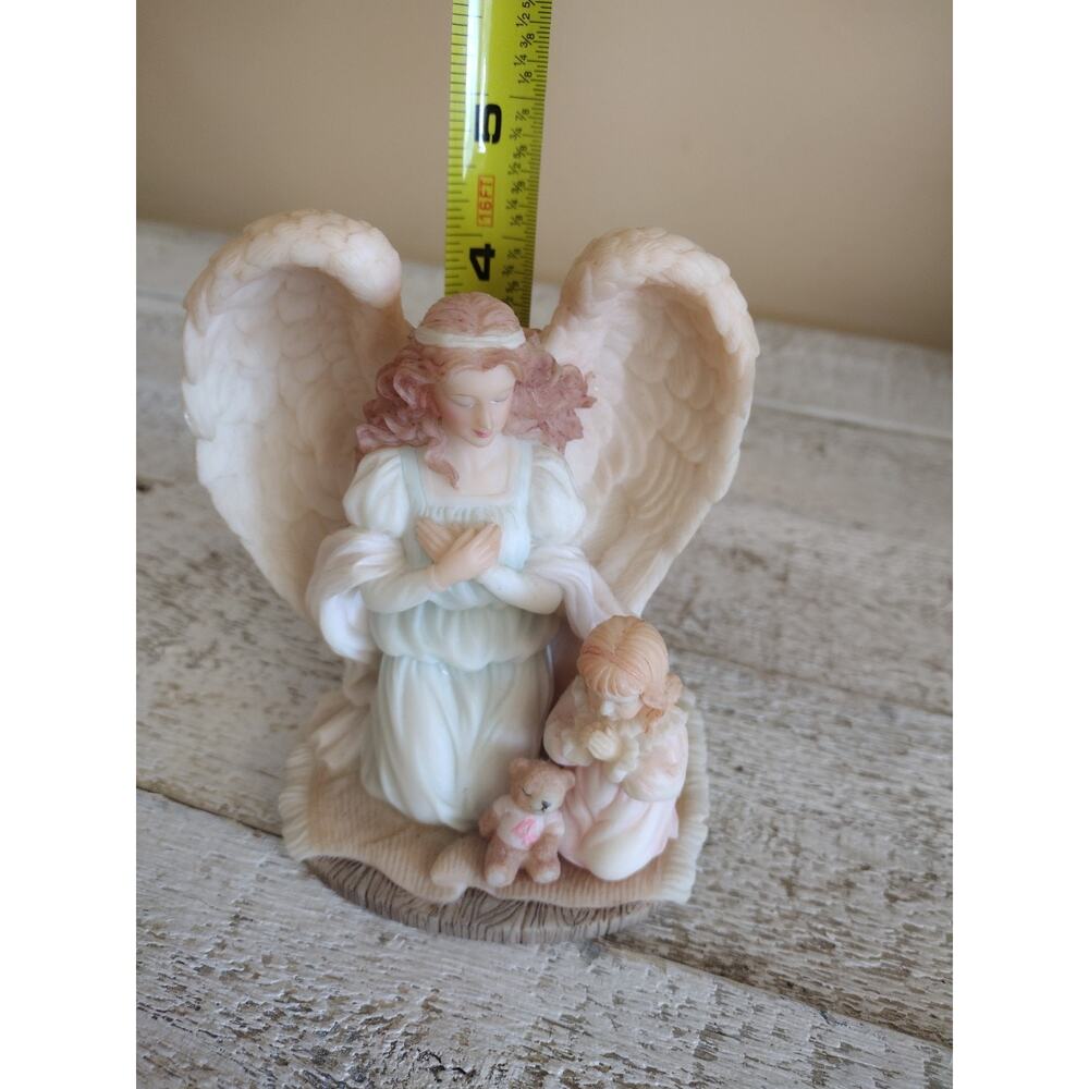 Seraphim Classics "Angels to Watch Over Me" Item #78031 1996 Roman, Inc. Girl